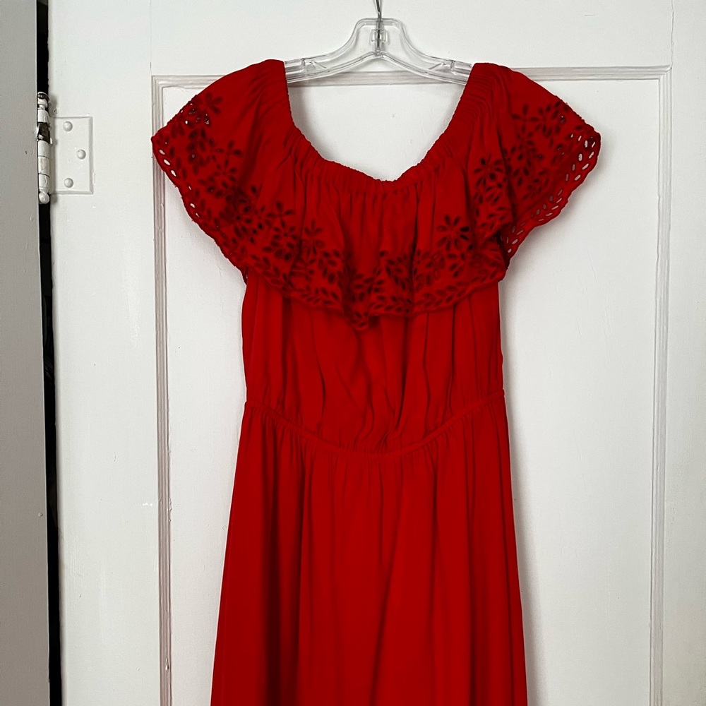 🔥Latina style off shoulder Loft dress